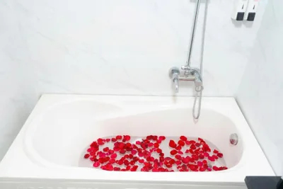 Habitación Queen con bañera de hidromasaje — Capital CauGiay Hotel